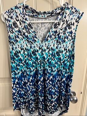 Ricki's White Top with Turquoise, Navy and Black Abstract Print